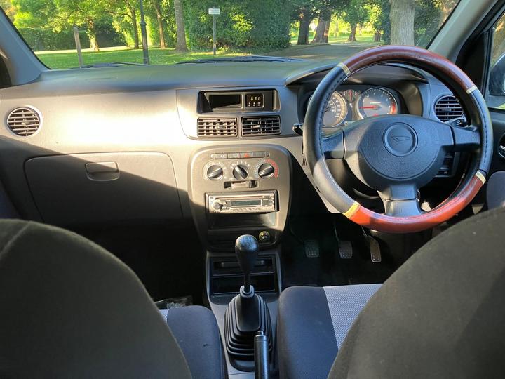 Daihatsu Charade - 1.0 SL 5dr - ulez compliant/ 35 pound tax - Image 10