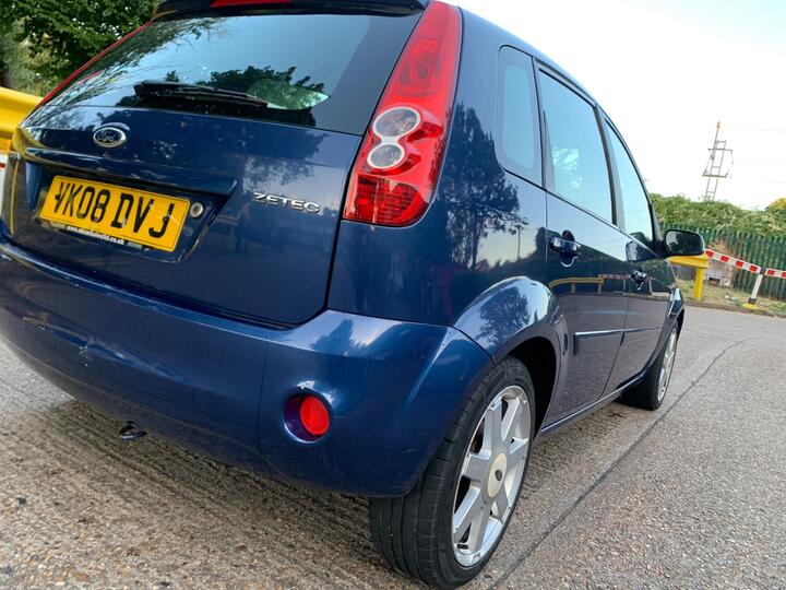 Ford Fiesta - 1.25 Zetec Blue Edition 5dr - Image 19