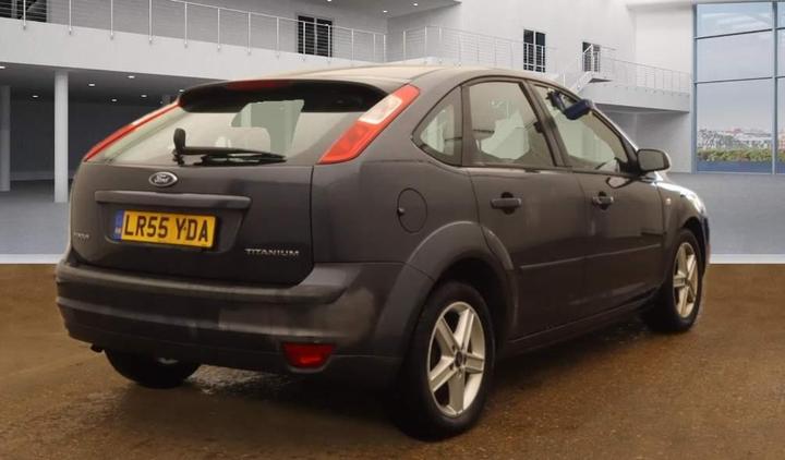 Ford Focus - 1.6 Titanium 5dr - Titanium Model - Image 4