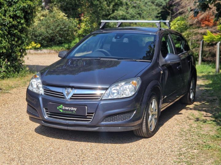 Vauxhall Astra - 1.4i 16v Active 5dr - New in stock and ready to go - Image 8