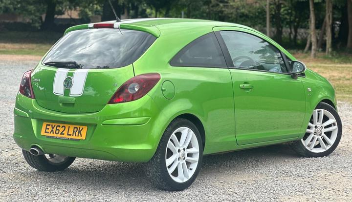 Vauxhall Corsa - 1.2i ecoFLEX 16V SXi Euro 5 (s/s) 3dr (A/C) - LONG MOT/ DRIVES A+/ DELIVERY - Image 3