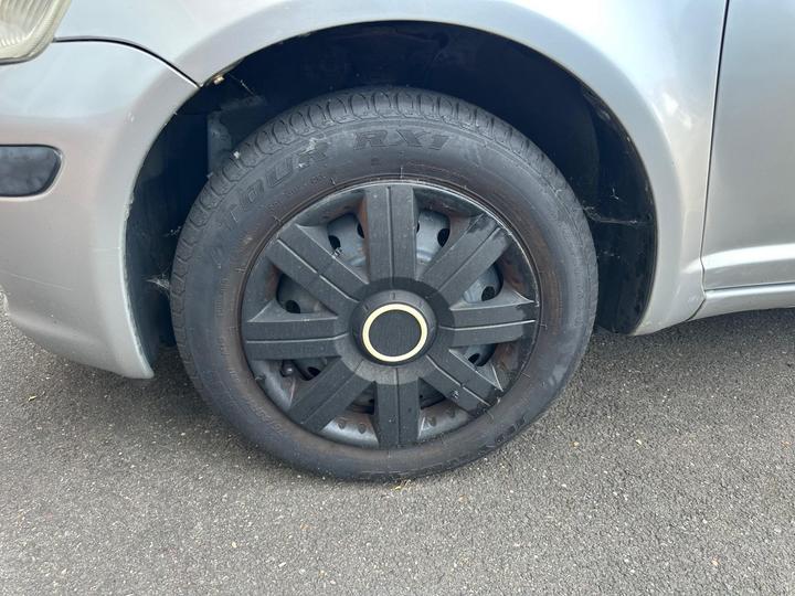 Toyota Yaris - 1.0 VVT-i T3 5dr - full service history - Image 8