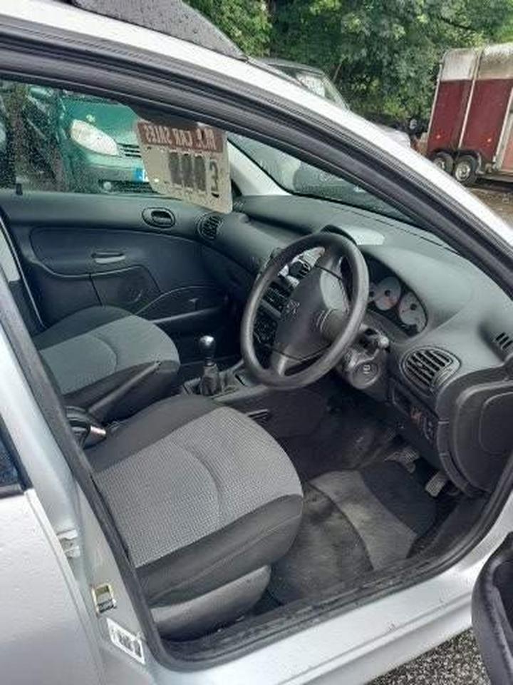 Peugeot 206 SW - 1.4 HDi S 5dr (a/c) - bodywork is exeptional,,, - Image 6