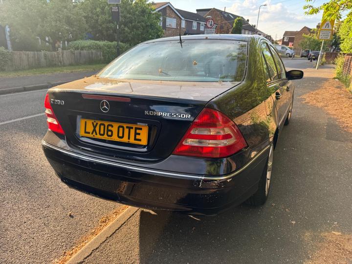 Mercedes-Benz C Class - 1.8 C200 Kompressor Avantgarde SE 4dr - Image 4
