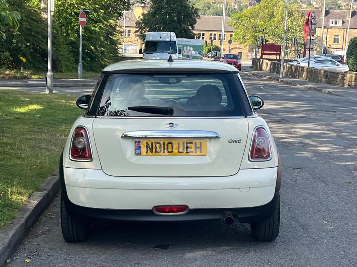 MINI Hatch - 1.6 One Euro 5 3dr - 3 Former Keepers + S/H + ULEZ - Image 4