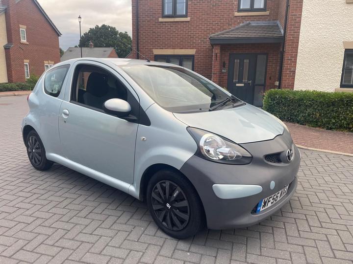 Toyota AYGO - 1.0 VVT-i + Euro 4 3dr - LONG MOT! - Image 2