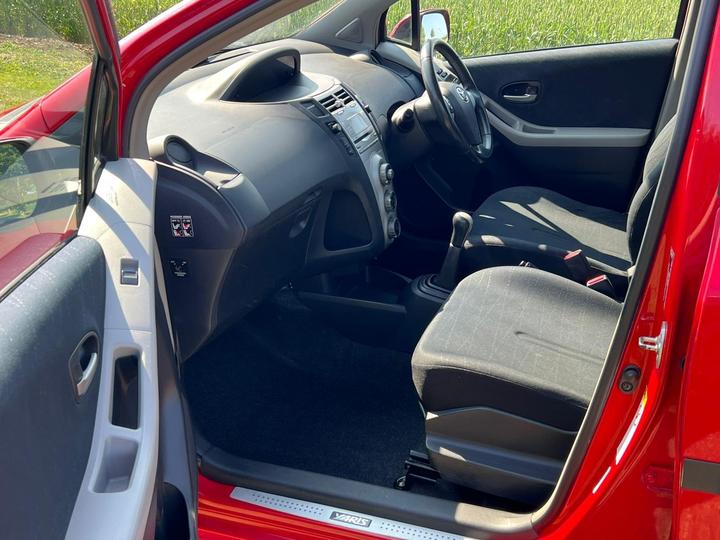 Toyota Yaris - 1.3 VVT-i TR 5dr - Runs and drives great - Image 13