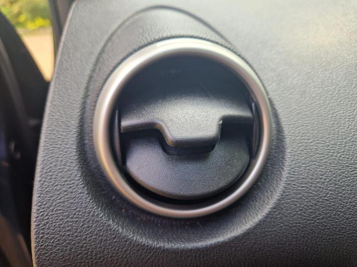 Nissan Qashqai - 1.5 dCi n-tec 2WD Euro 4 5dr - New in stock and ready to go - Image 22