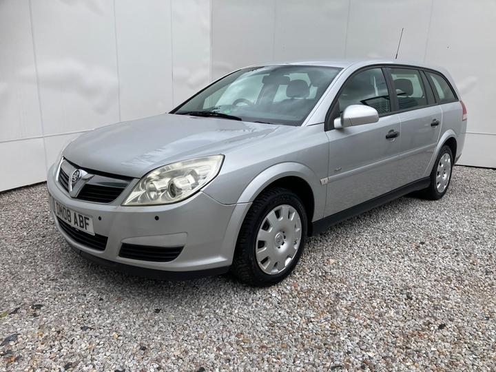Cheap Vauxhall Vectra - 1.8 VVT Life 5dr - 1 Years Mot and fresh Service for sale in Mansfield, Nottinghamshire
