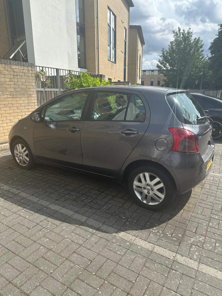 Cheap Toyota Yaris - 1.3 VVT-i TR 5dr for sale in The Hyde, Greater London