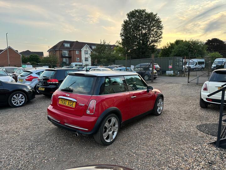 MINI Hatch - 1.6 Cooper Euro 4 3dr - Alloys,A/C,Low Mileage,Tax&Ins - Image 23