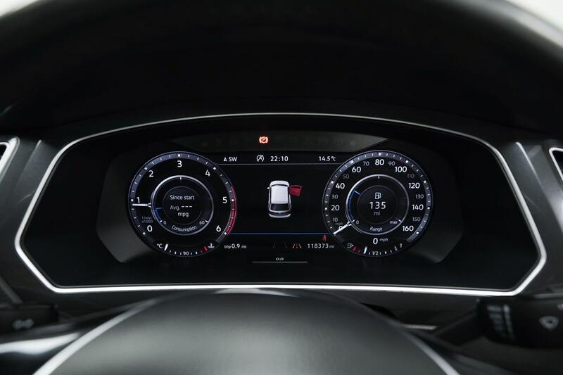 Volkswagen Tiguan view 25
