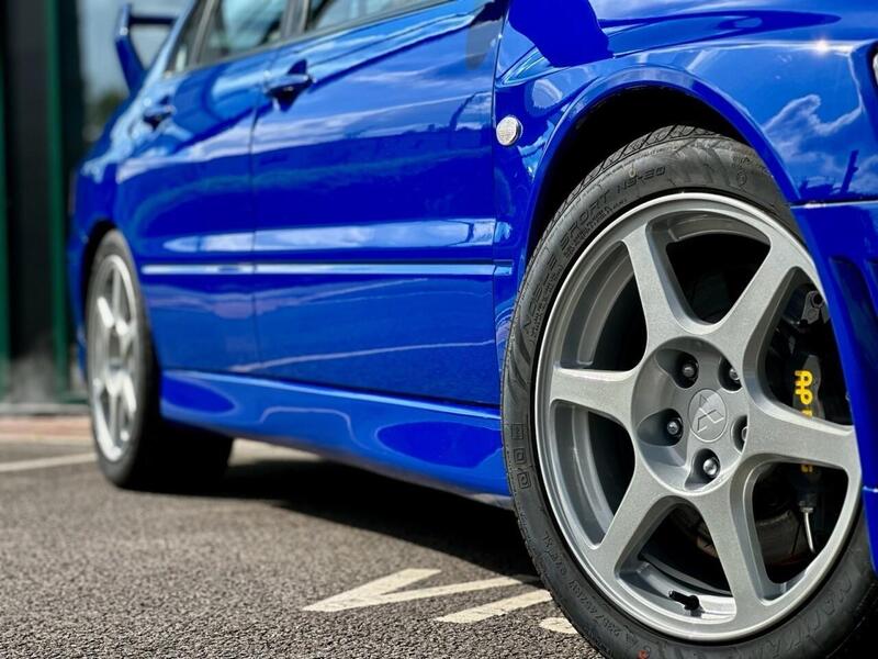 Mitsubishi Lancer view 5
