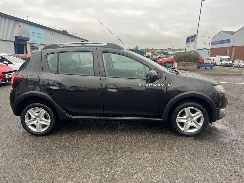 Dacia Sandero Stepway view 4