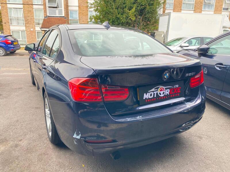 BMW 3 Series view 4