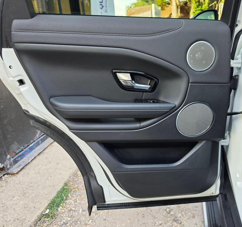 Land Rover Range Rover Evoque 2.0 Si4 HSE Dynamic Auto 4WD Euro 6 (s/s) 5dr thumbnail 22