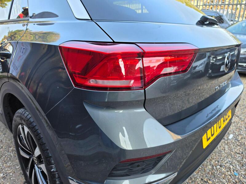 Volkswagen T-Roc 1.5 TSI EVO United DSG Euro 6 (s/s) 5dr thumbnail 11