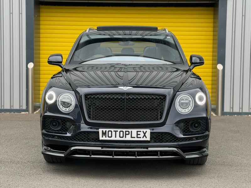 Bentley Bentayga view 4