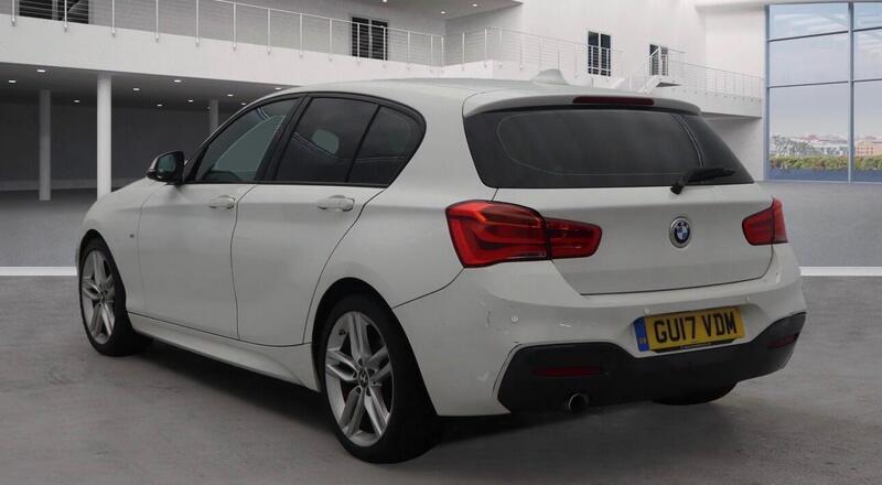 BMW 1 Series view 3