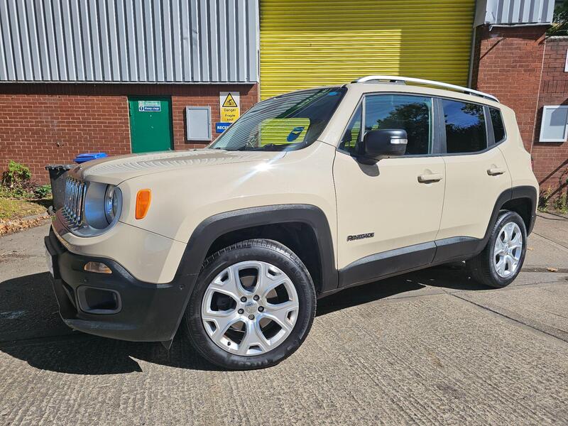 Jeep Renegade view 4