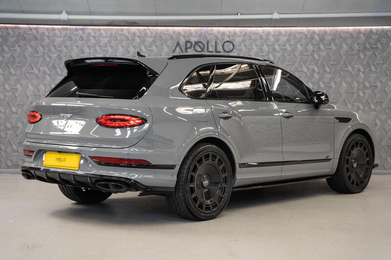 Bentley Bentayga view 2