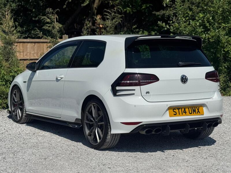 Volkswagen Golf view 6