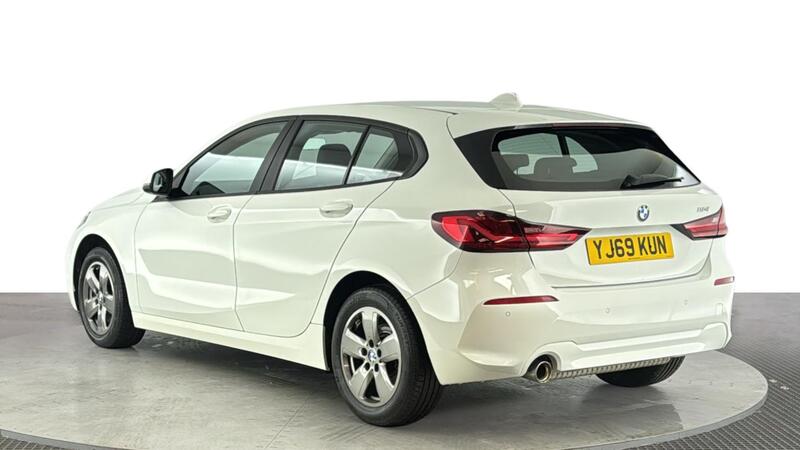 BMW 1 Series view 6
