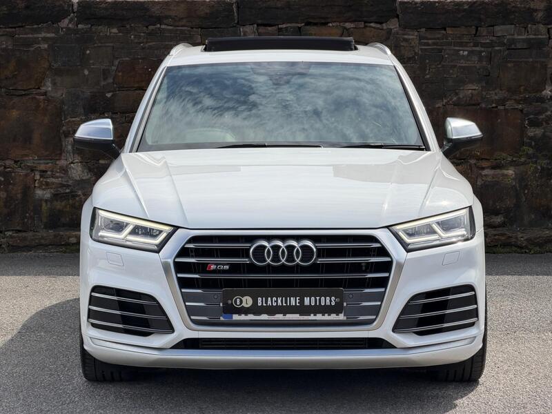 Audi Audi SQ5 view 2