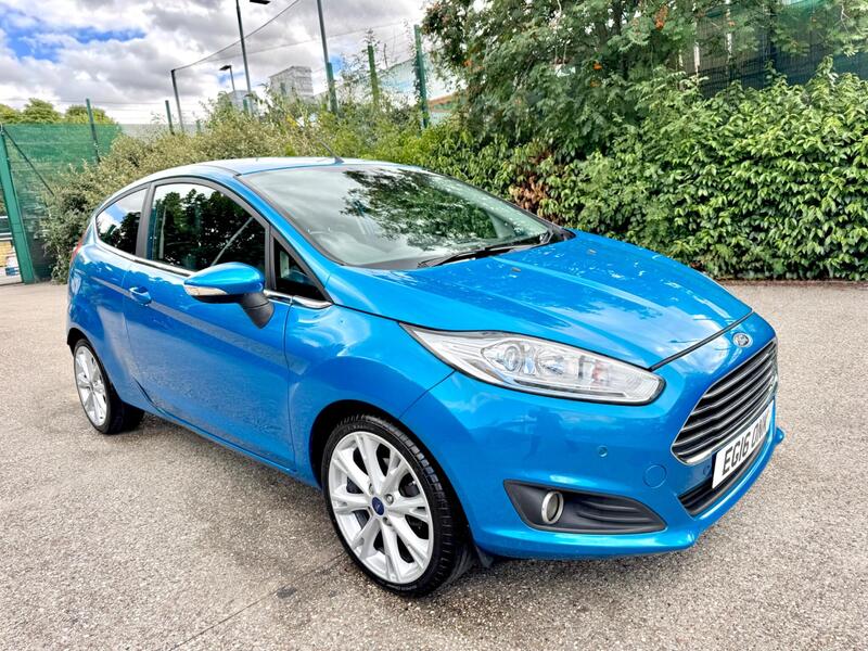 2016 Ford Fiesta in Blue for sale