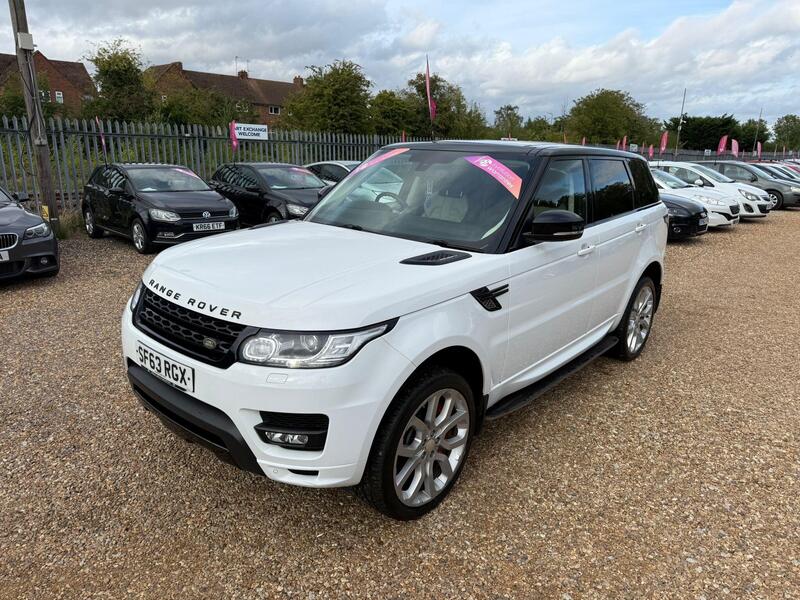 Land Rover Range Rover Sport view 3