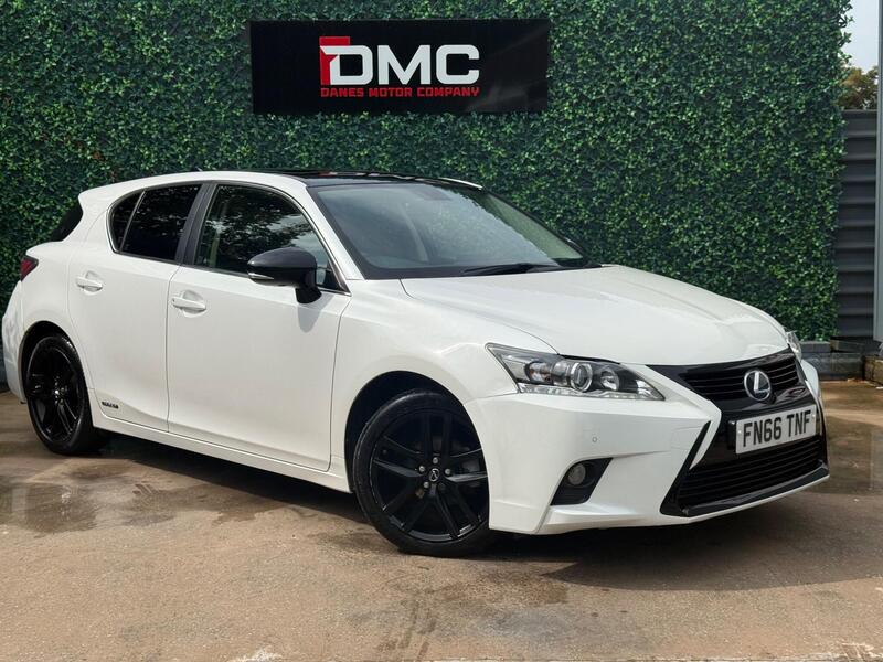 Lexus CT view 2