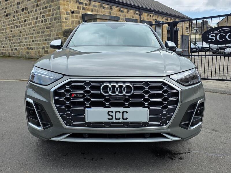Audi Audi SQ5 view 2