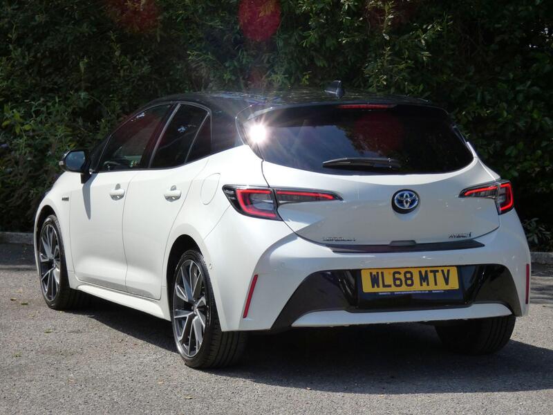 Toyota Corolla view 3