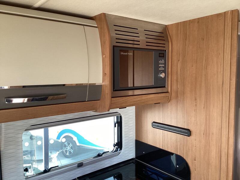 Auto-Trail Tracker RB — image 18