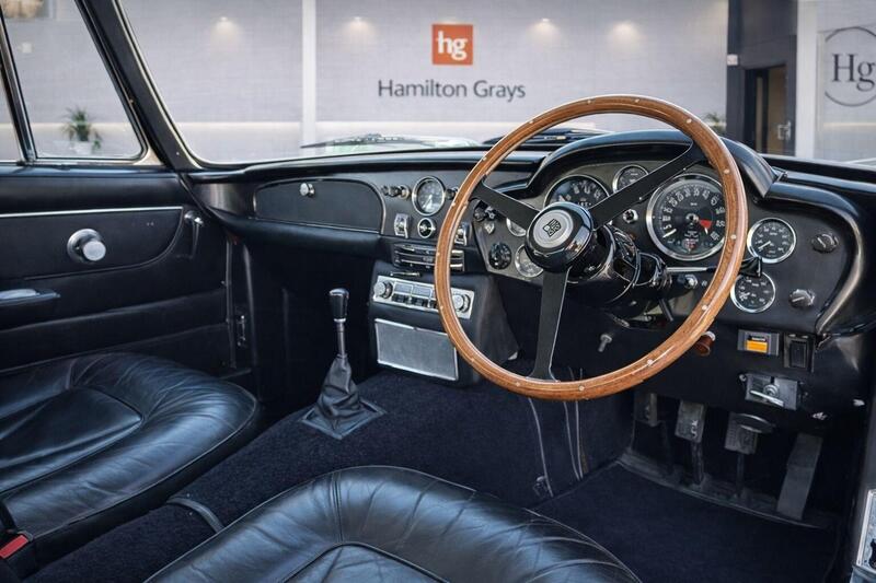 Aston Martin DB6 view 2