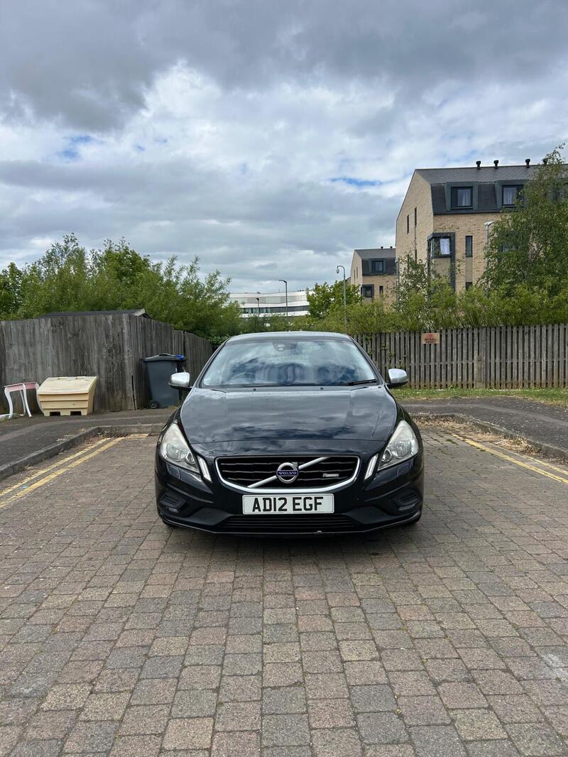 Volvo S60 — photo 1