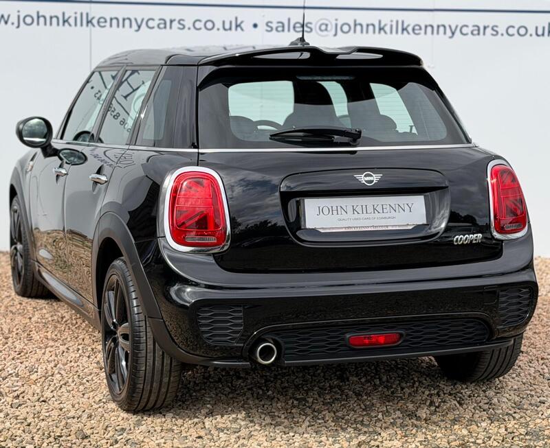 Mini Cooper view 4
