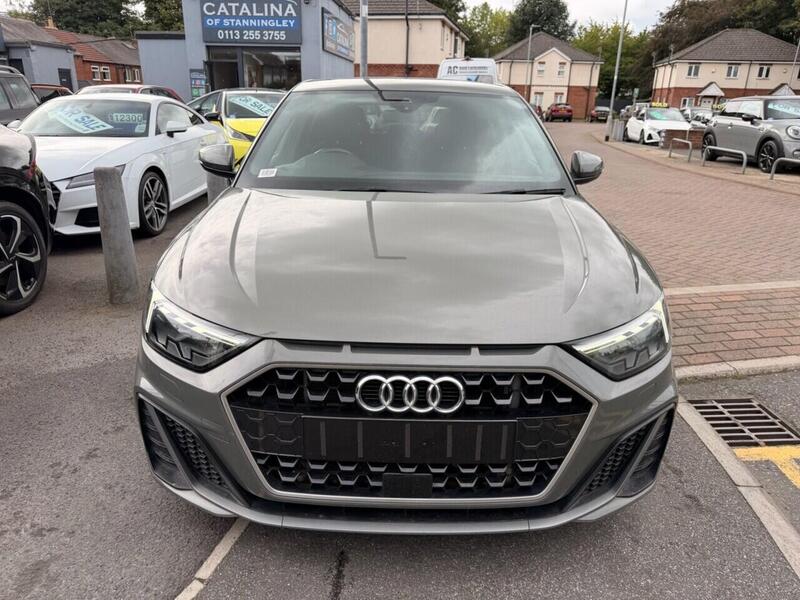 Audi A1 view 2