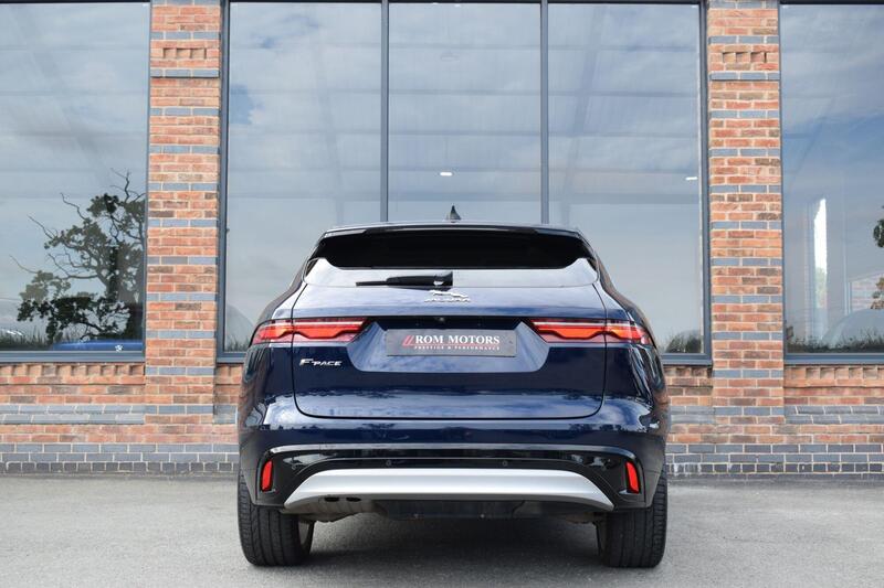 Jaguar F-Pace view 6