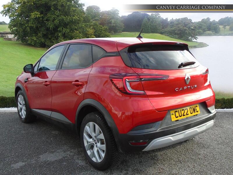Renault Captur view 4