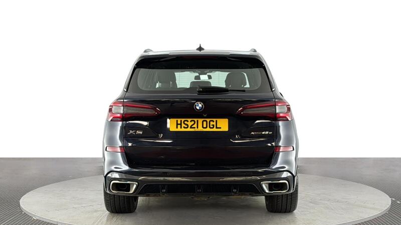 BMW X5 view 5
