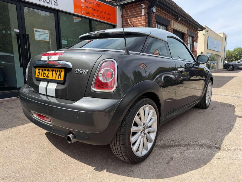 Mini Cooper view 3