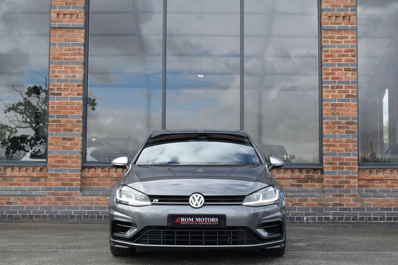 Volkswagen Golf view 4