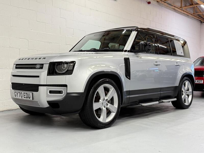 Land Rover Defender view 7