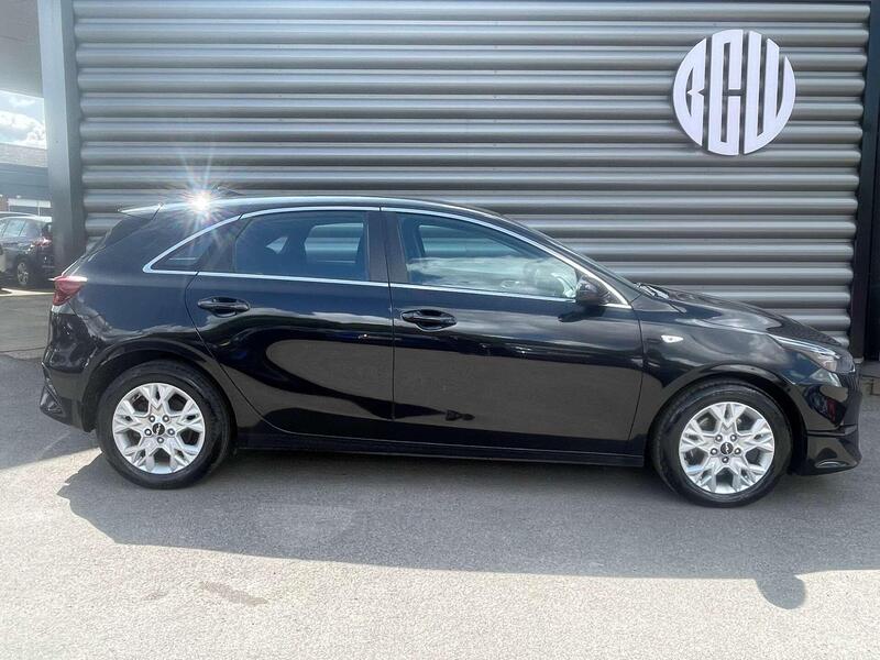Kia Ceed view 2
