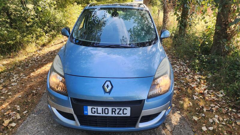 2010 Renault Scenic — photo 2