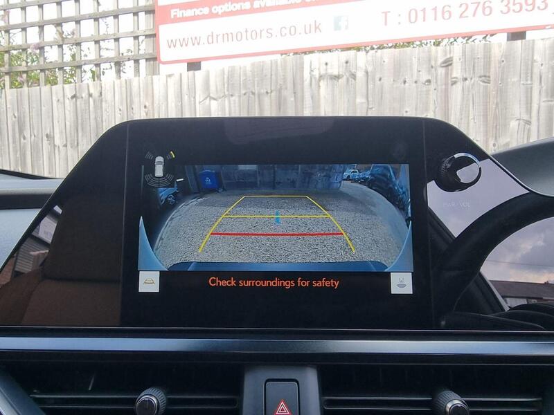 Lexus Ux view 3