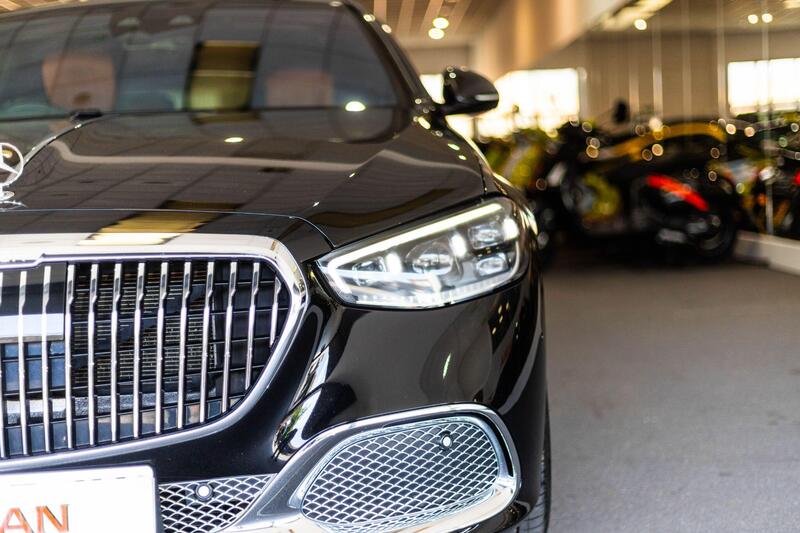 Mercedes-Benz Maybach S Class view 4