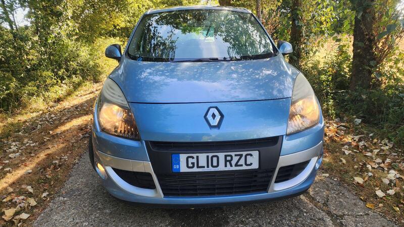 2010 Renault Scenic — photo 17