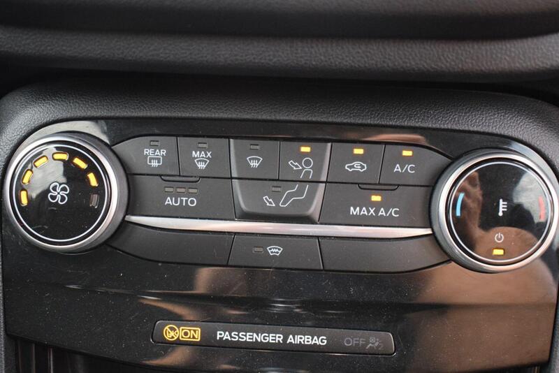 Ford Puma view 3